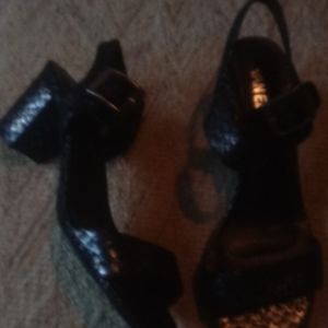 Vaneli shoes 9 1\2 M